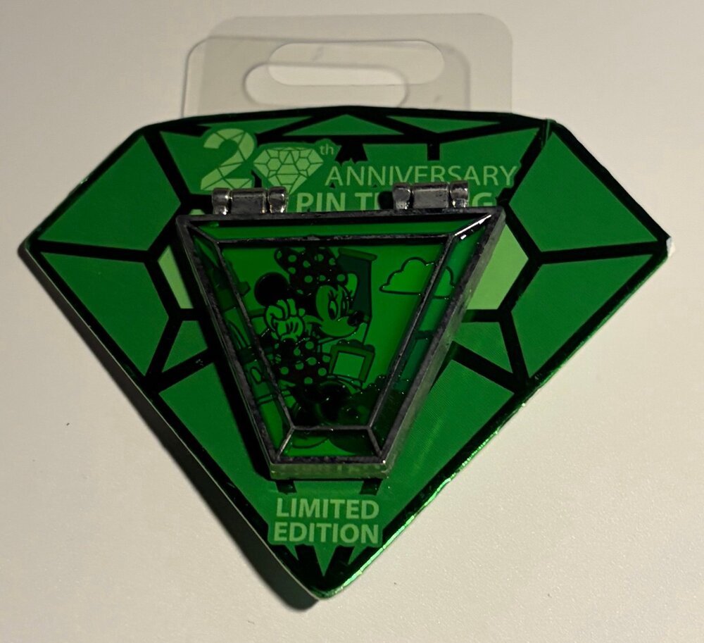 2020 Disney Store 20th Anniversary LE Pin Trading Emerald Green Pin; Minnie.